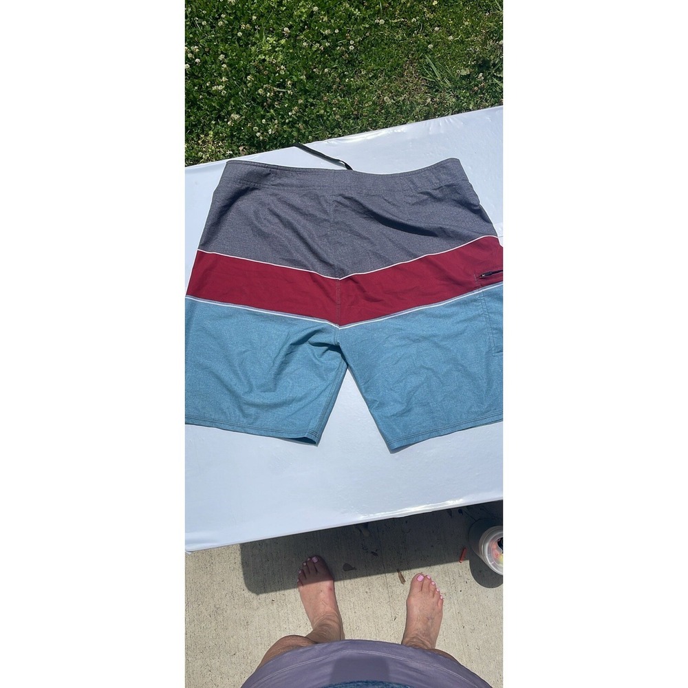 Berts Brand Board Shorts Mens Size 38 Swim Surfing Trunks Black, Grey, Red And B - Picture 5 of 7